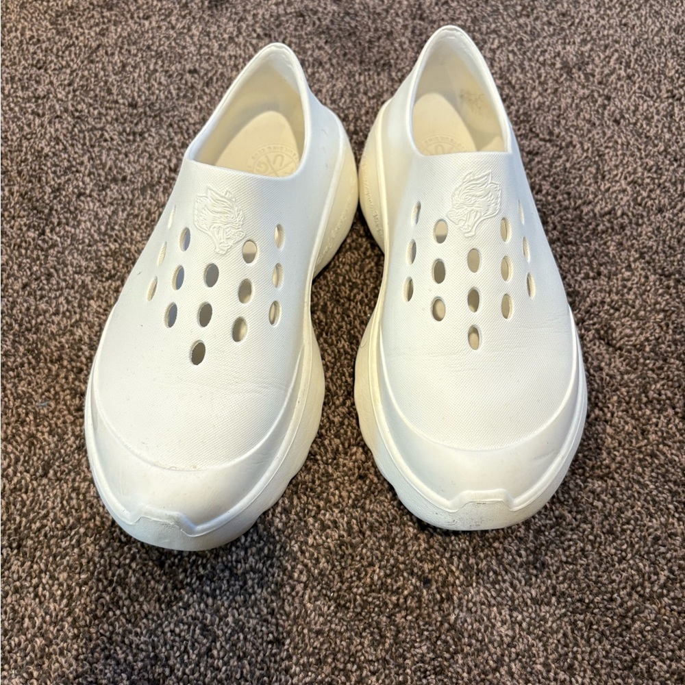 Darc Sport White Athletic Shoes